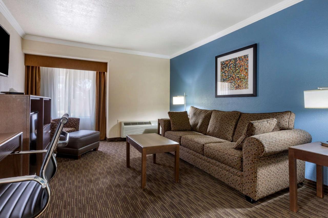 Best Western Airport Albuquerque Innsuites Hotel & Suites Exteriör bild