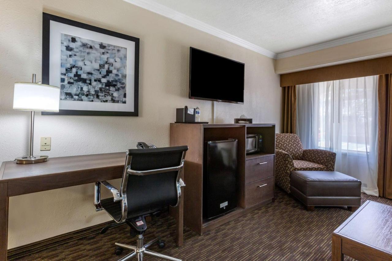 Best Western Airport Albuquerque Innsuites Hotel & Suites Exteriör bild