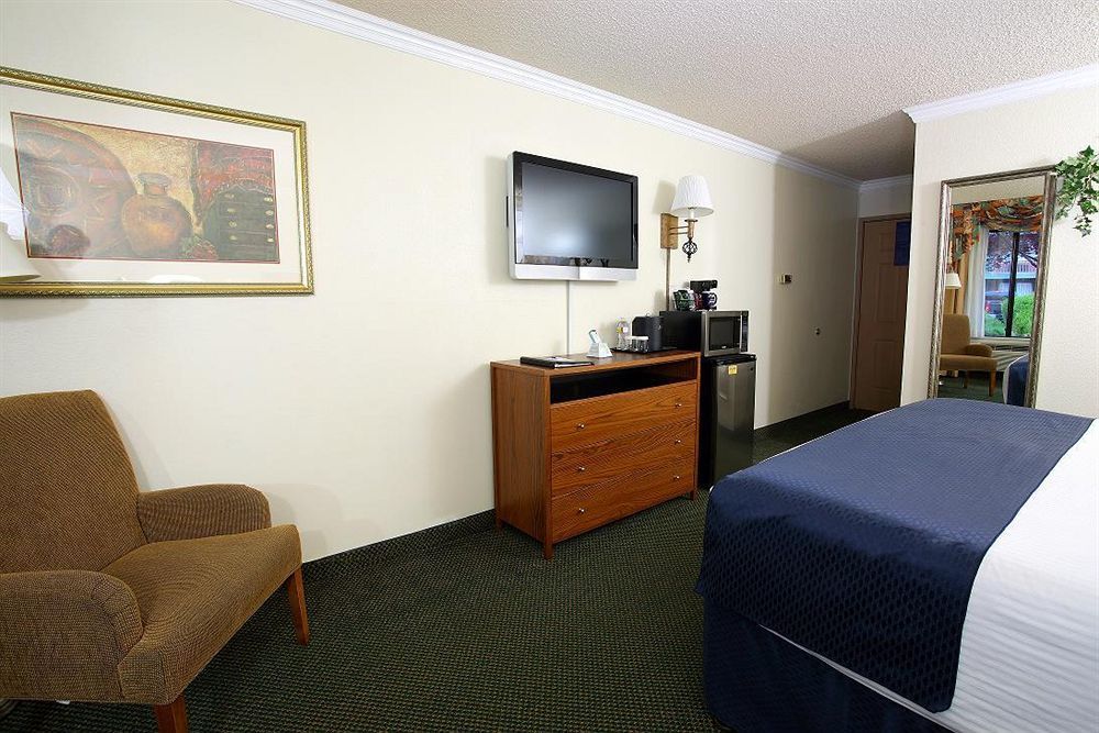 Best Western Airport Albuquerque Innsuites Hotel & Suites Exteriör bild
